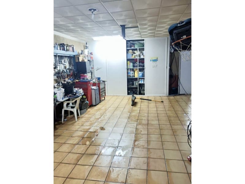 4 soveværelse Byhus til salg i Huetor Tajar med swimmingpool garage - € 295.000 (Ref: 6917579)