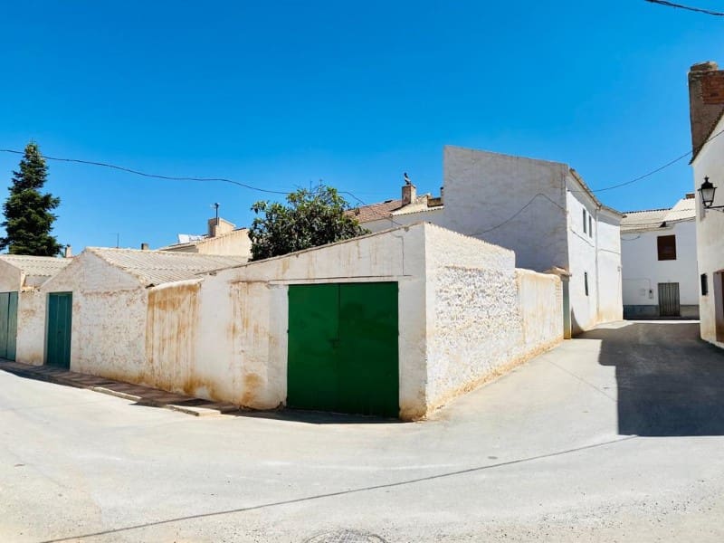 6 soveværelse Byhus til salg i Cacin med garage - € 90.000 (Ref: 6950925)