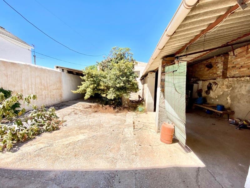 6 soveværelse Byhus til salg i Cacin med garage - € 90.000 (Ref: 6950925)