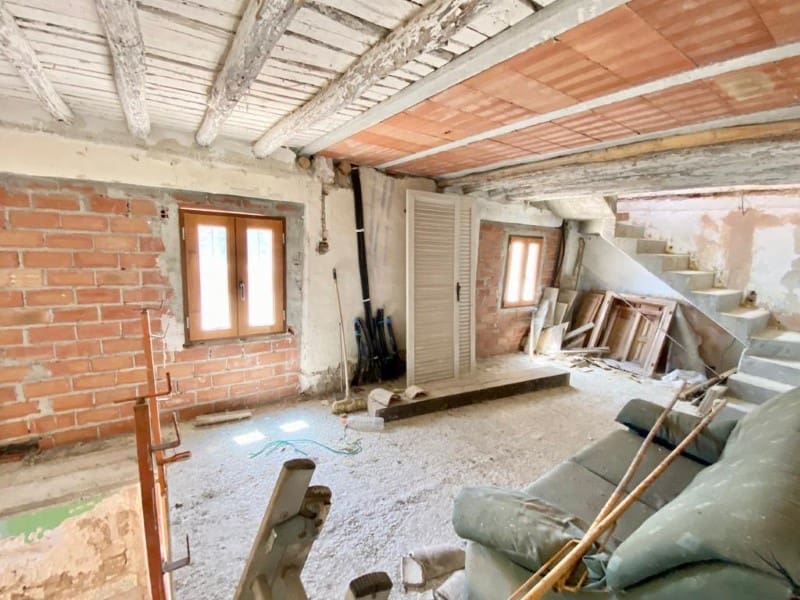 3 bedroom Townhouse for sale in Alhama de Granada - € 35,000 (Ref: 7027826)