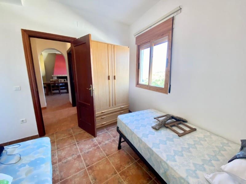 5 bedroom Townhouse for sale in Alhama de Granada - € 99,000 (Ref: 7037697)