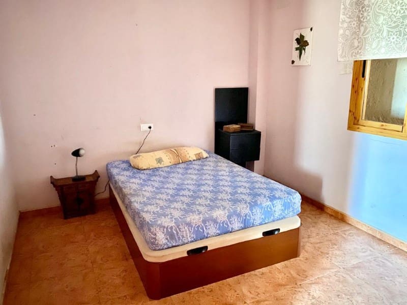 5 bedroom Townhouse for sale in Alhama de Granada - € 99,000 (Ref: 7037697)