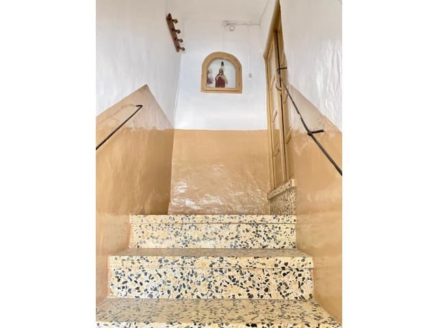 6 soveværelse Byhus til salg i Alhama de Granada - € 85.000 (Ref: 7078783)