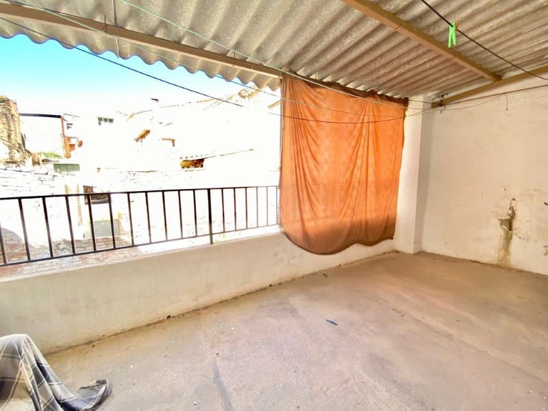 6 soveværelse Byhus til salg i Alhama de Granada - € 85.000 (Ref: 7078783)