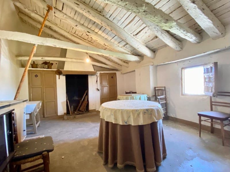 6 soveværelse Byhus til salg i Alhama de Granada - € 85.000 (Ref: 7078783)