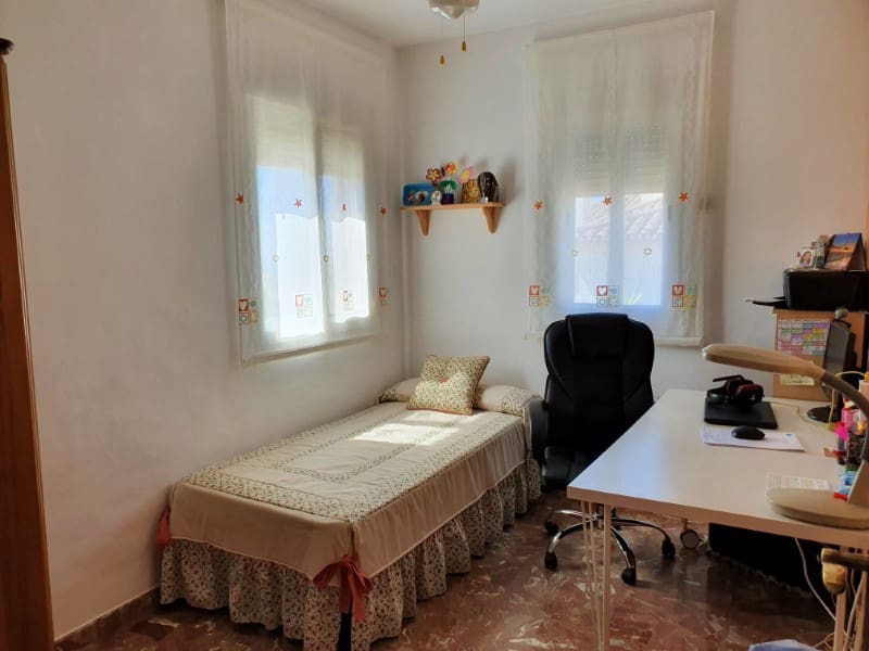 3 soveværelse Villa til salg i Torre del Mar med swimmingpool garage - € 630.000 (Ref: 7078784)