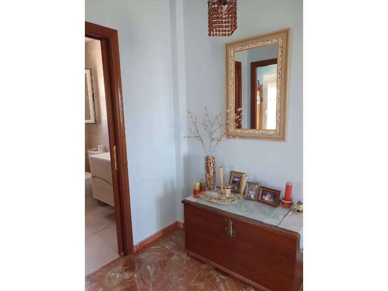 3 soveværelse Villa til salg i Torre del Mar med swimmingpool garage - € 630.000 (Ref: 7078784)