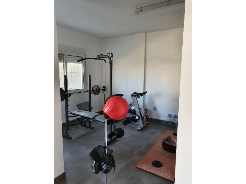 3 soveværelse Villa til salg i Torre del Mar med swimmingpool garage - € 630.000 (Ref: 7078784)