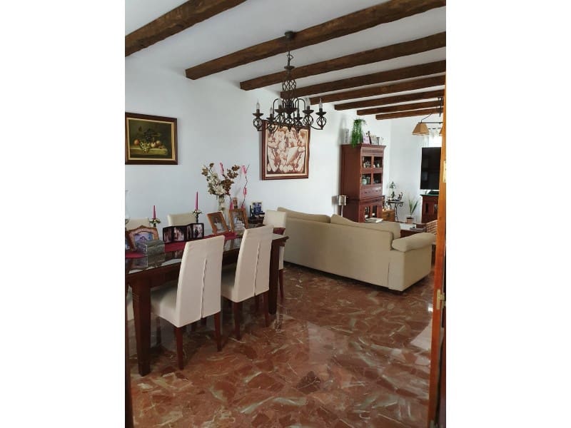 3 soveværelse Villa til salg i Torre del Mar med swimmingpool garage - € 630.000 (Ref: 7078784)