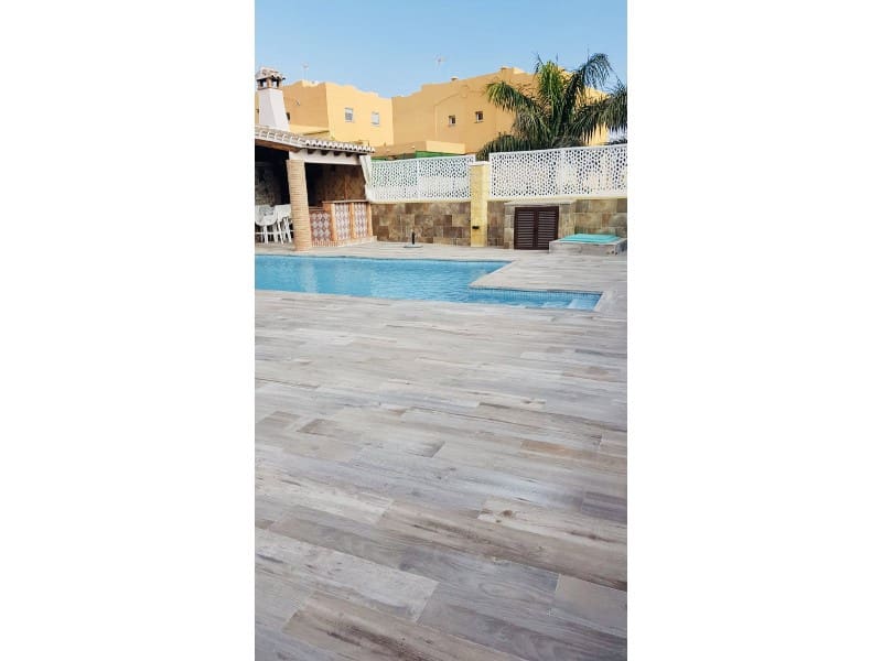 3 soveværelse Villa til salg i Torre del Mar med swimmingpool garage - € 630.000 (Ref: 7078784)