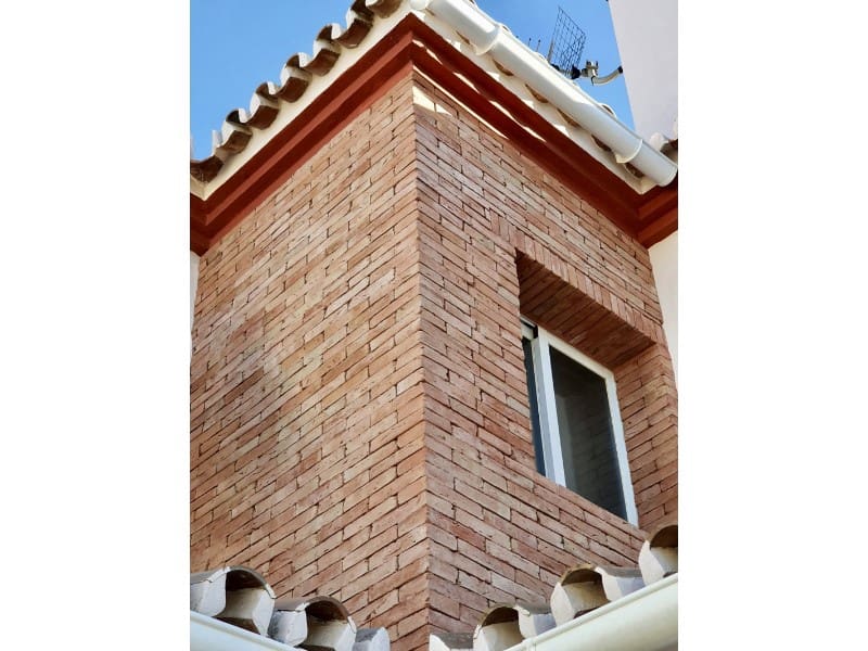 3 soveværelse Villa til salg i Torre del Mar med swimmingpool garage - € 630.000 (Ref: 7078784)