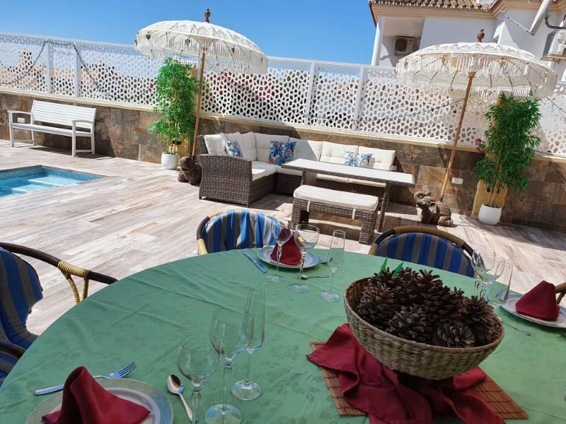 3 soveværelse Villa til salg i Torre del Mar med swimmingpool garage - € 630.000 (Ref: 7078784)