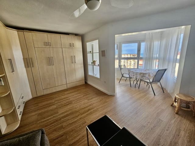 Leilighet til leie i Centro Internacional, Torrox - € 530 (Ref: 7225777)