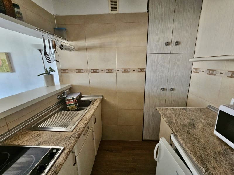 Flat for rent in Torrox-Costa - € 530 (Ref: 7225777)