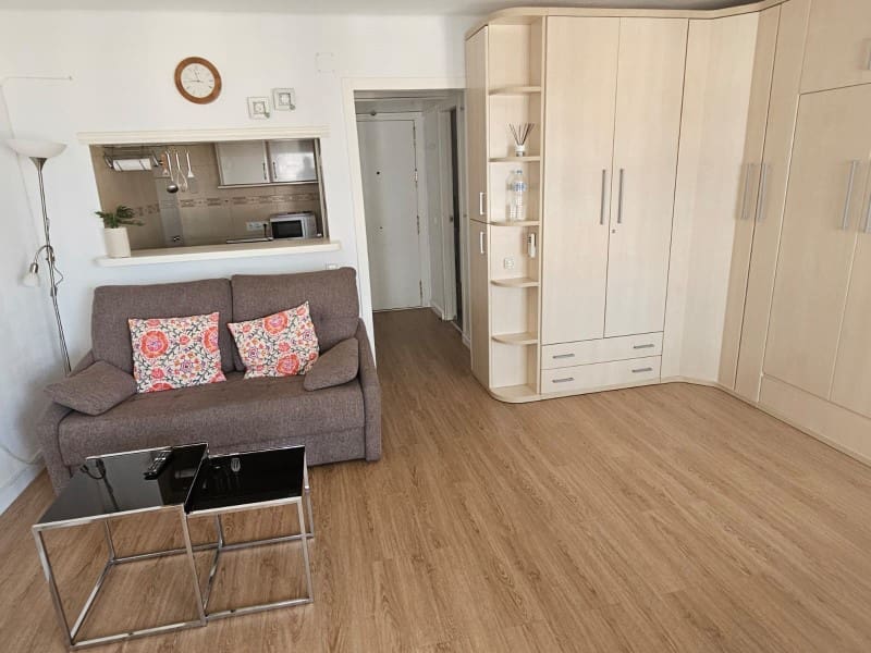 Flat for rent in Torrox-Costa - € 530 (Ref: 7225777)