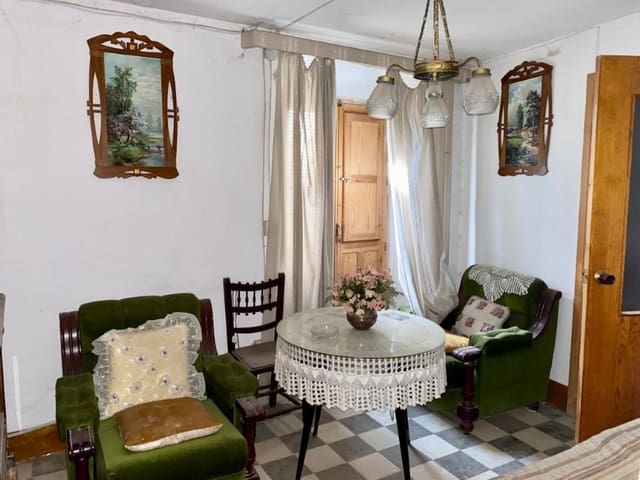 8 soveværelse Byhus til salg i Alhama de Granada - € 79.000 (Ref: 7240897)