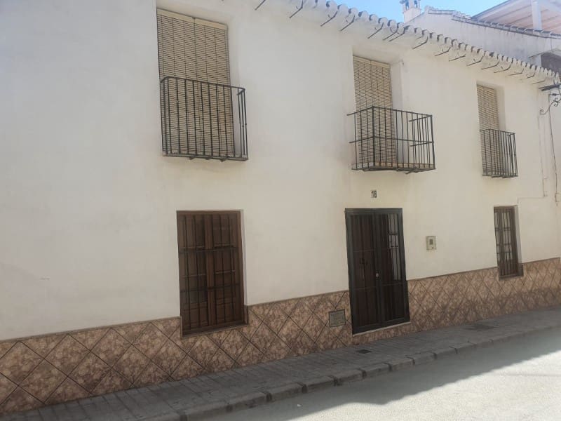 5 sypialnia Dom na sprzedaż w Velez-Malaga - 225 000 € (Ref: 7394008)