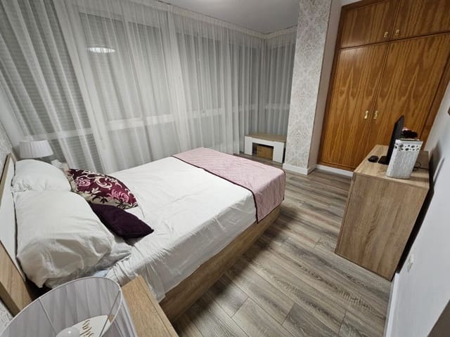 1 makuuhuone Asunto vuokrattavana paikassa Urbanización Santa Rosa, Torrox mukana uima-altaan 
autotalli - 650 € (Ref: 7572283)