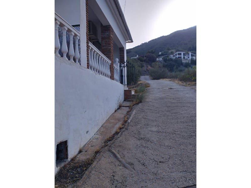 2 makuuhuone Maalaistalo myytävänä paikassa Alcaucin mukana uima-altaan 
autotalli - 250 000 € (Ref: 7703091)