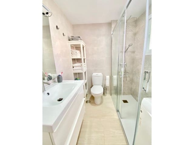 1 sypialnia Mieszkanie do wynajęcia w Torre del Mar, Vélez-Málaga z basenem garażem - 850 € (Ref: 7722633)