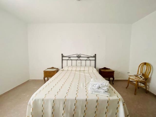 4 bedroom Townhouse for sale in Alhama de Granada - € 79,900 (Ref: 7743287)