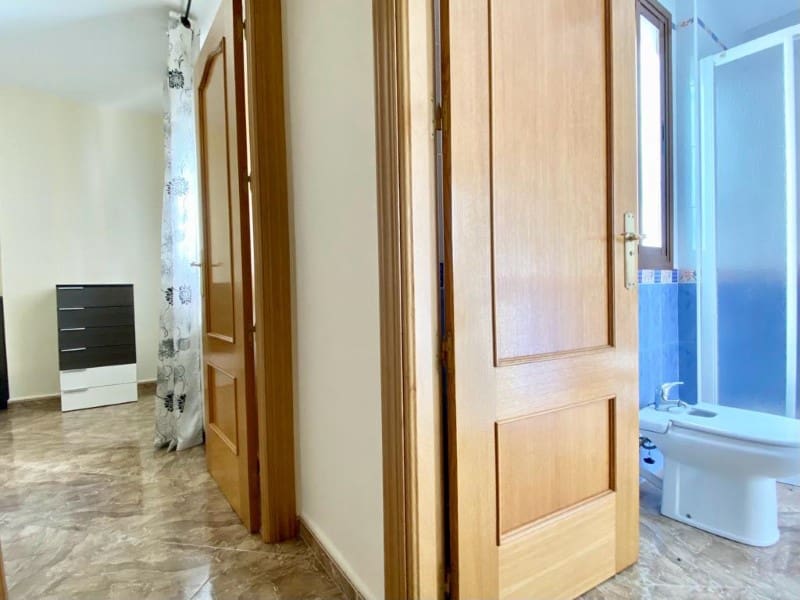 4 soveværelse Lejlighed til salg i Alhama de Granada med garage - € 110.000 (Ref: 7784209)