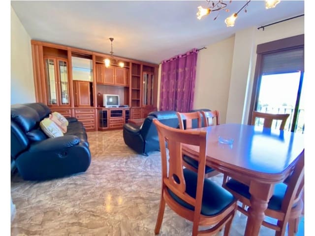 4 bedroom Flat for sale in Alhama de Granada with garage - € 110,000 (Ref: 7784209)