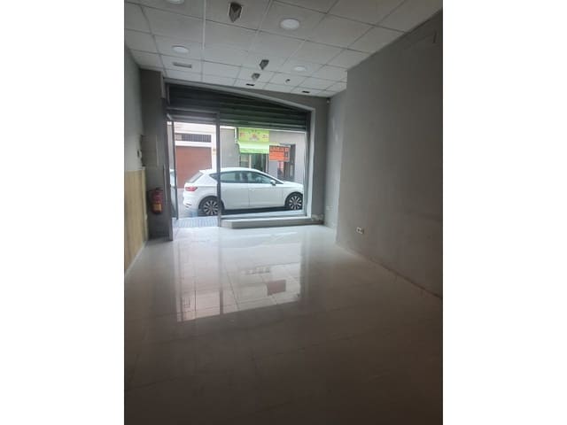 Erhverv til salg i Vélez-Málaga - € 140.000 (Ref: 7829192)