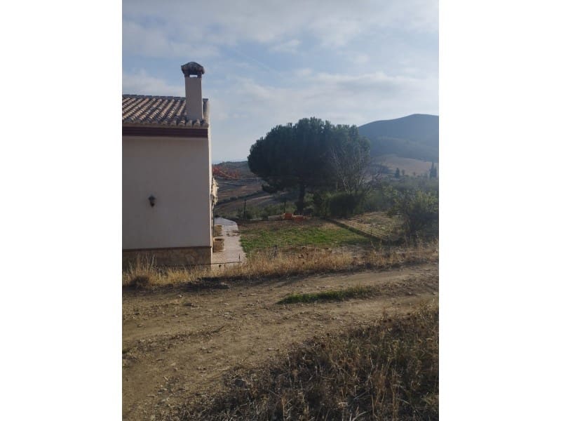 4 soveværelse Finca/Landehus til salg i Alcaucin med garage - € 250.000 (Ref: 7842410)