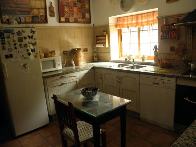 4 soverom Finca/Herregård til salgs i Arenas del Rey med svømmebasseng garasje - € 550 000 (Ref: 7842411)