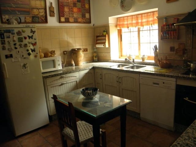 4 soverom Finca/Herregård til salgs i Arenas del Rey med svømmebasseng garasje - € 550 000 (Ref: 7842411)