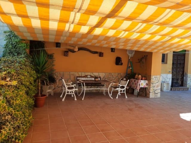 4 soverom Finca/Herregård til salgs i Arenas del Rey med svømmebasseng garasje - € 550 000 (Ref: 7842411)