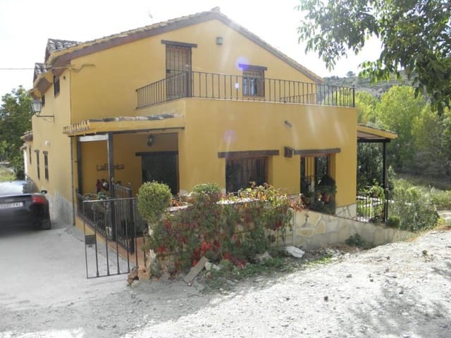 4 soverom Finca/Herregård til salgs i Arenas del Rey med svømmebasseng garasje - € 550 000 (Ref: 7842411)