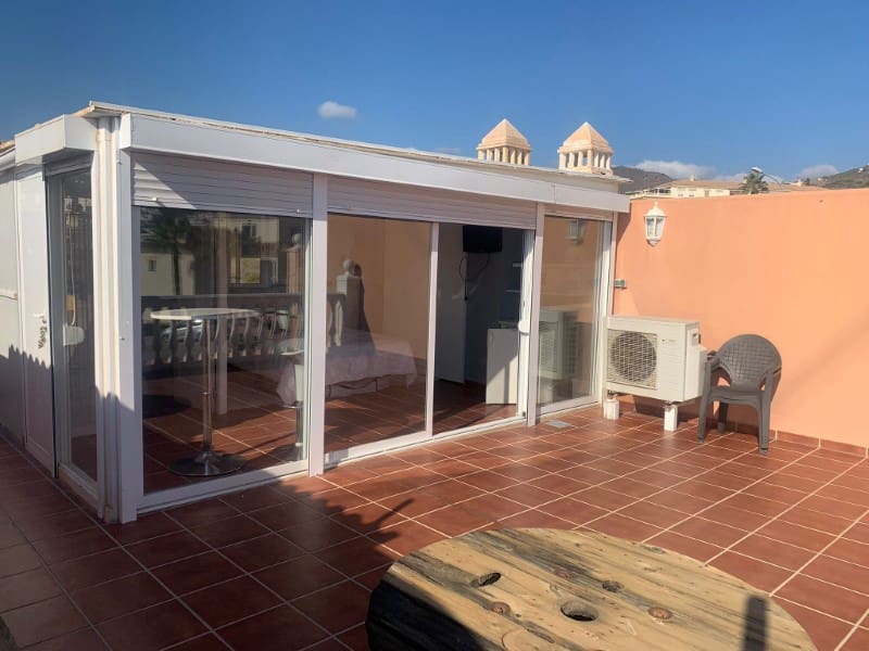 3 sypialnia Willa na sprzedaż w Torrox Park z basenem - 330 000 € (Ref: 7894837)