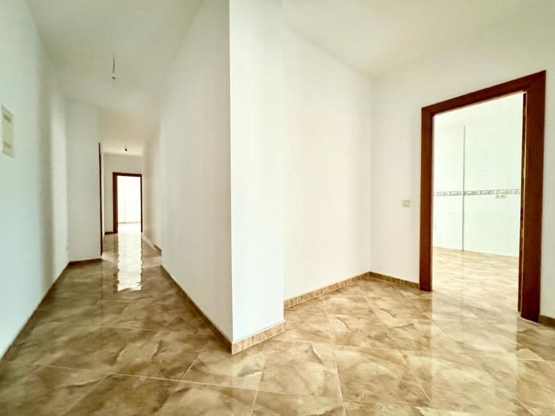 4 chambre Appartement à vendre à Alhama de Granada avec garage - 115 000 € (Ref: 7901432)