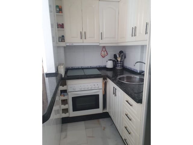 1 bedroom Flat for rent in Laguna Beach, Torrox - € 750 (Ref: 8044898)