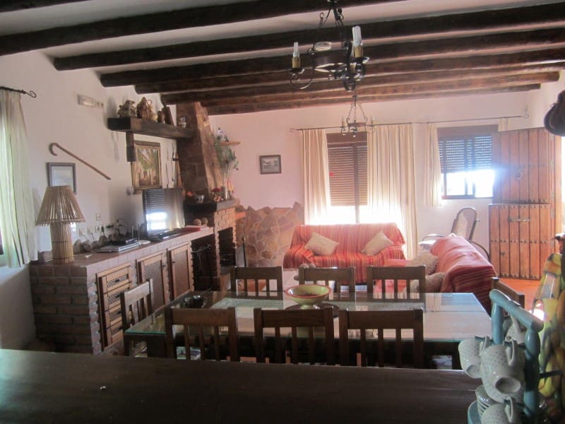 3 Zimmer Ferienvilla in Nerja mit Pool - 1.500 € (Ref: 8044901)