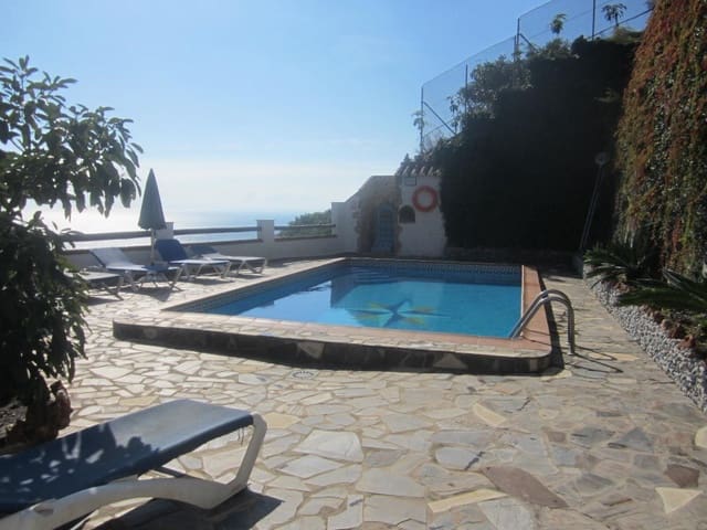 3 camera da letto Villa da affitare come casa vacanza in Centro, Nerja con piscina - 1.500 € (Rif: 8044901)