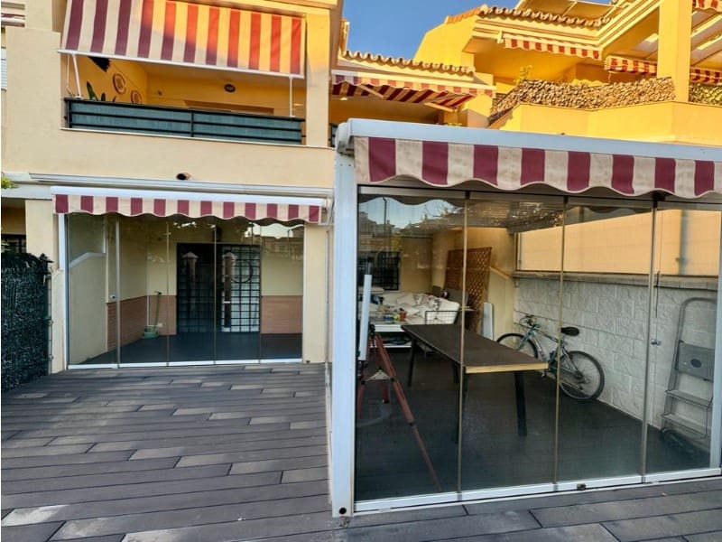 3 sypialnia Mieszkanie do wynajęcia w Caleta de Velez z basenem - 1 250 € (Ref: 8120295)