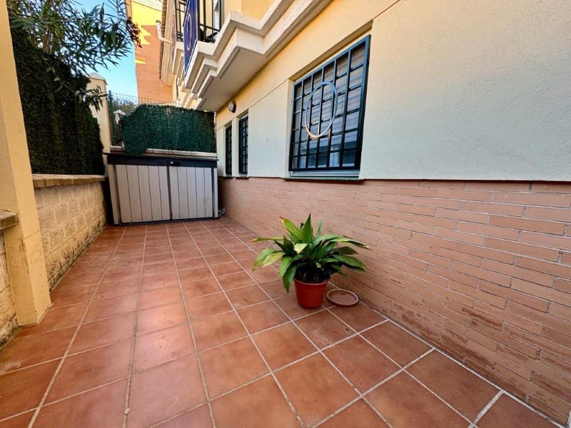 3 sypialnia Mieszkanie do wynajęcia w Caleta de Velez z basenem - 1 250 € (Ref: 8120295)