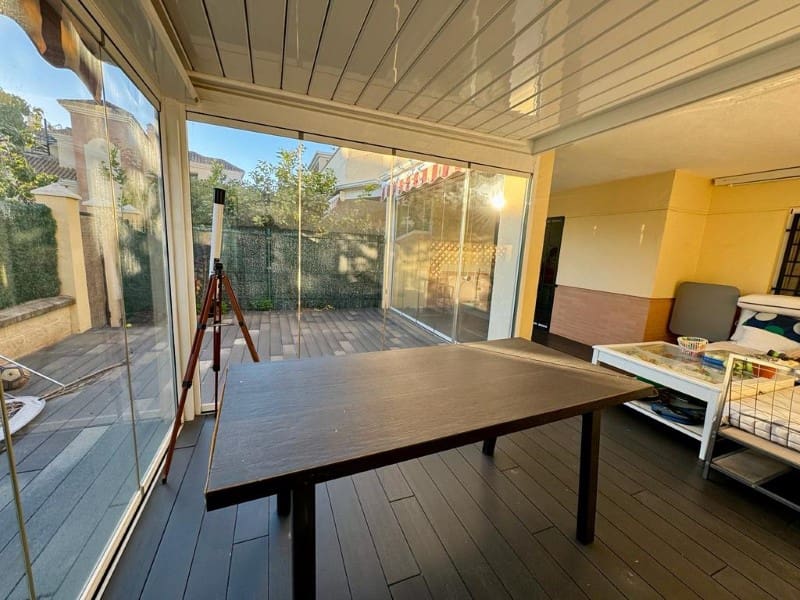 3 sypialnia Mieszkanie do wynajęcia w Caleta de Velez z basenem - 1 250 € (Ref: 8120295)