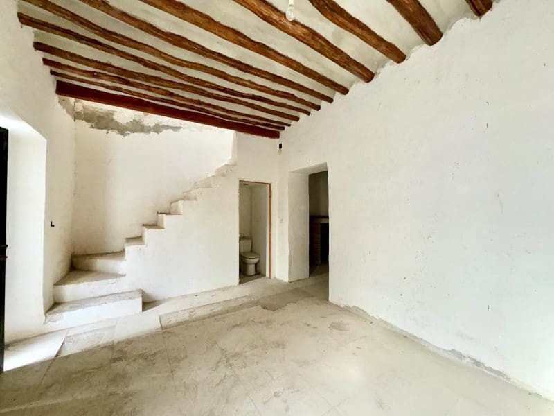 2 soveværelse Byhus til salg i Cacin - € 49.500 (Ref: 8173255)