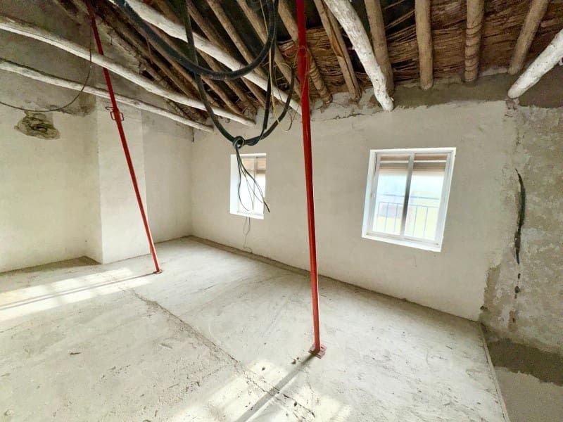 2 soveværelse Byhus til salg i Cacin - € 49.500 (Ref: 8173255)