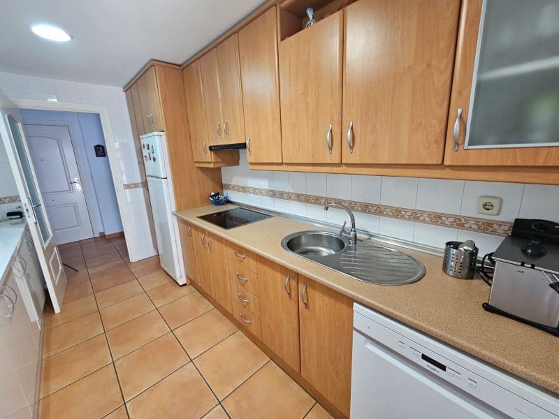 3 sovrum Lägenhet att hyra i Torrox-Costa med pool garage - 900 € (Ref: 8359649)