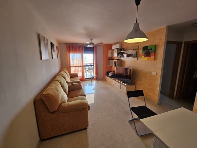 Piso de 2 habitaciones en Centro Internacional, Torrox en alquiler con piscina garaje - 800 € (Ref: 8455959)