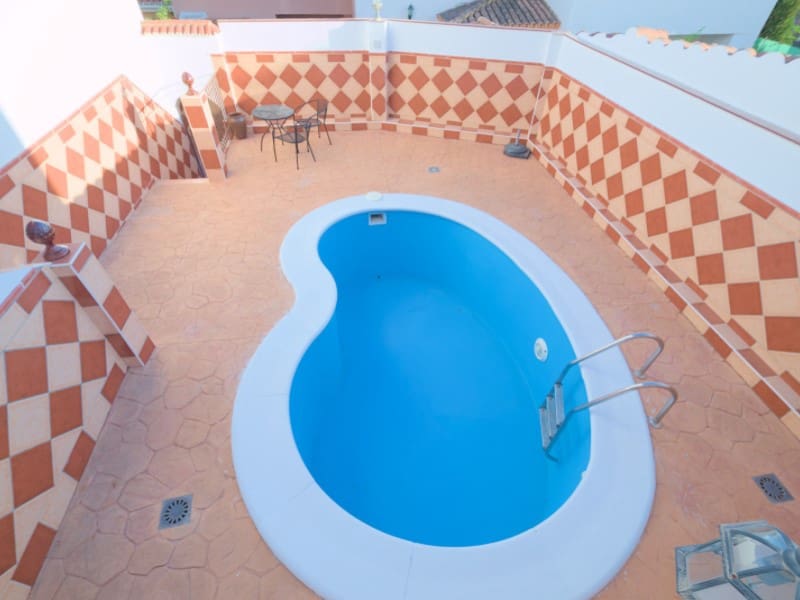 Chalet de 3 habitaciones en Torre del Mar en venta con piscina garaje - 410.000 € (Ref: 8495225)