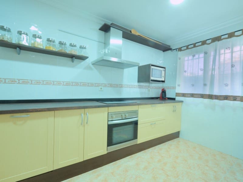 Chalet de 3 habitaciones en Torre del Mar en venta con piscina garaje - 410.000 € (Ref: 8495225)