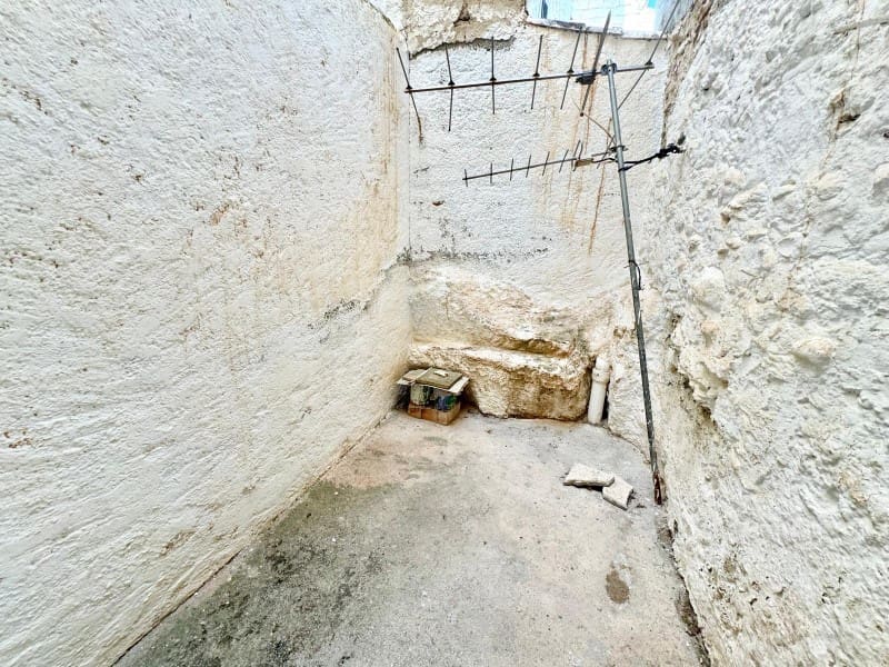 3 bedroom Townhouse for sale in Alhama de Granada - € 69,900 (Ref: 8532170)