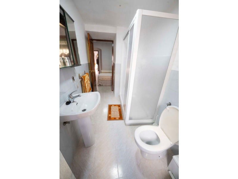 5 soveværelse Byhus til salg i Alhama de Granada med garage - € 124.000 (Ref: 8760313)