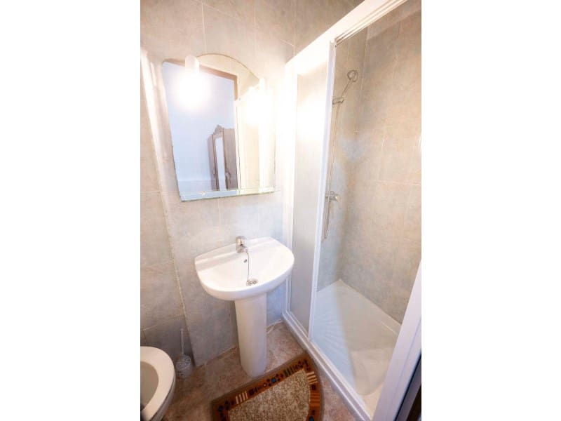 5 soveværelse Byhus til salg i Alhama de Granada med garage - € 124.000 (Ref: 8760313)